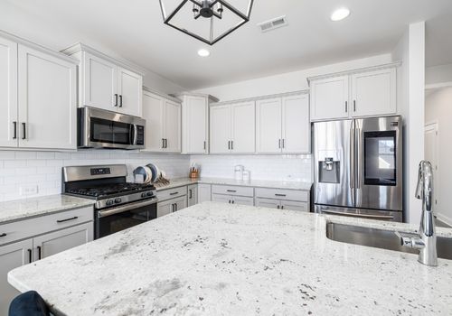 quartz countertop refinishing company near me